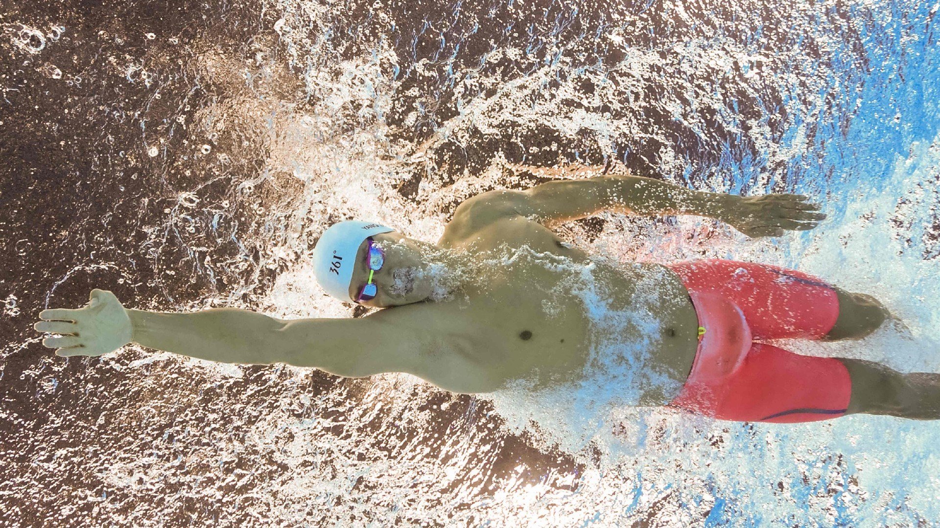 世界杯：教练在板凳席后四米内划定“技术区” 违规出界将被黄牌警告